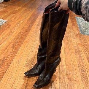 BCBG made in ITALY high leather boots